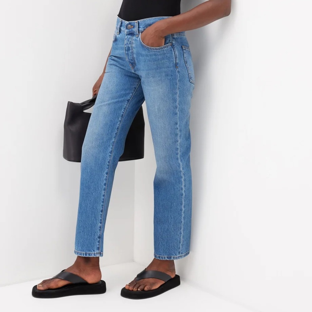 Sold NWT The Row Goldin Jeans, size 4 - Picture 2 of 14